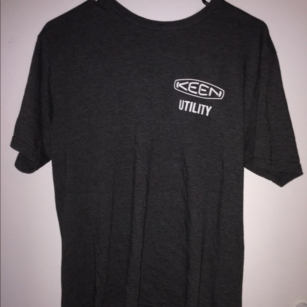 T-shirt 🕊